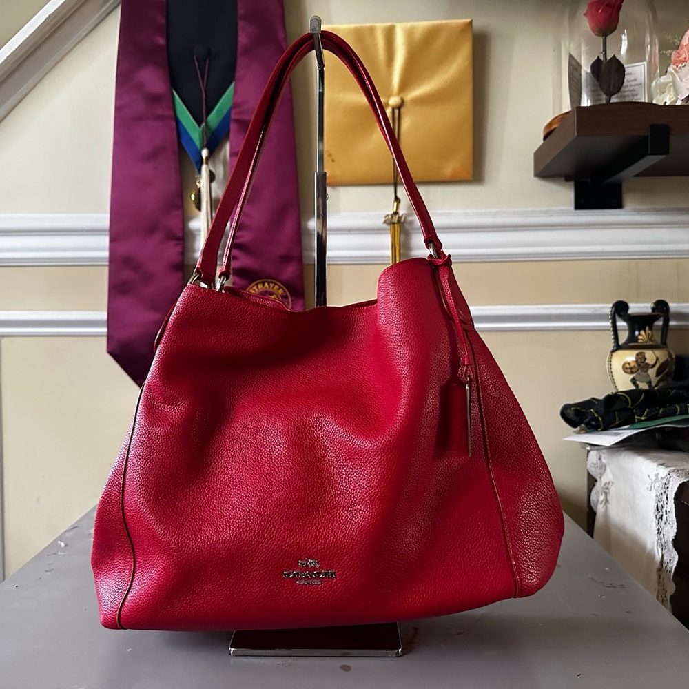 COACH NWOT Edie Shoulder bag in red